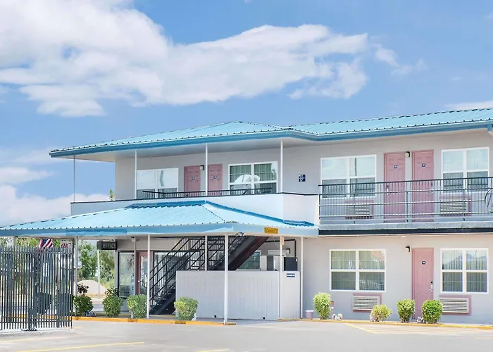 Knights Inn & Suites Pecos